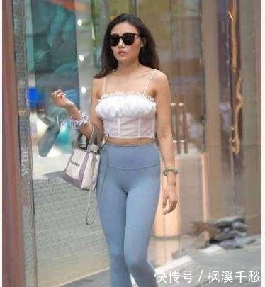 穿搭 优雅十足的打底裤穿搭真的好靓丽,显得性感动人,高级十足!