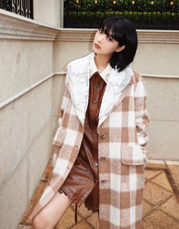 半身裙 2021年超火的“格纹外套”,分分钟穿出高级感,这样搭保暖还好看