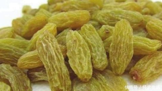 补气养血|葡萄干有4大功效,难怪有人当零食吃,还有人拿来泡水喝