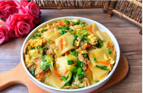 翻炒|早餐,我家就喜欢吃它,软糯鲜香,营养又美味