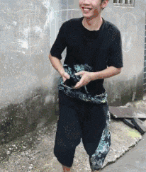 |搞笑GIF: 如何才能健康长寿 大爷讲的太对了