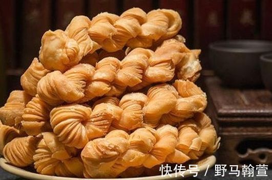 猪油|奶奶用了30年的炸麻花方法,5块钱做一锅,外酥里嫩,一捏就碎