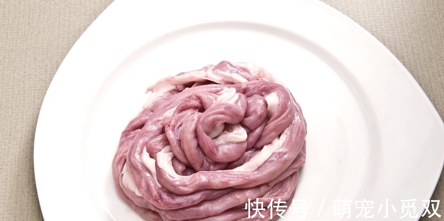 猪粉肠|牛身上不可多得的“宝贝”，肉贩子总会偷偷留下，懂行的才会吃