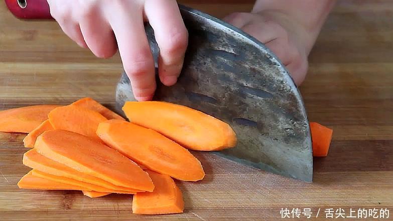 白菜新吃法,不炒不炖,我家一周做5次,孩子爱吃,太香了