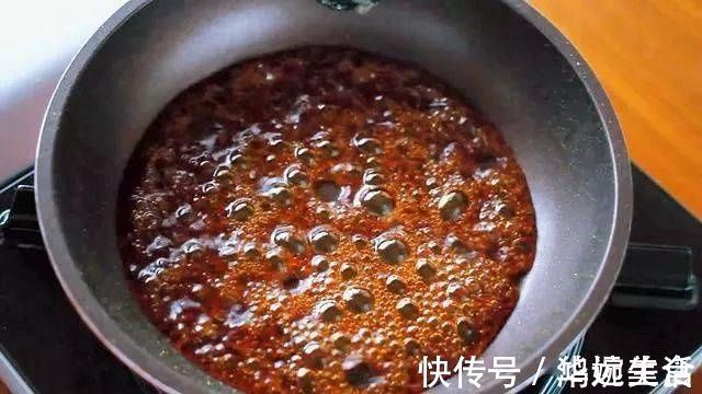 蜂蜜|半碗蜂蜜，4个鸡蛋，做出来的蛋糕，比芝士蛋糕还要嫩滑好吃