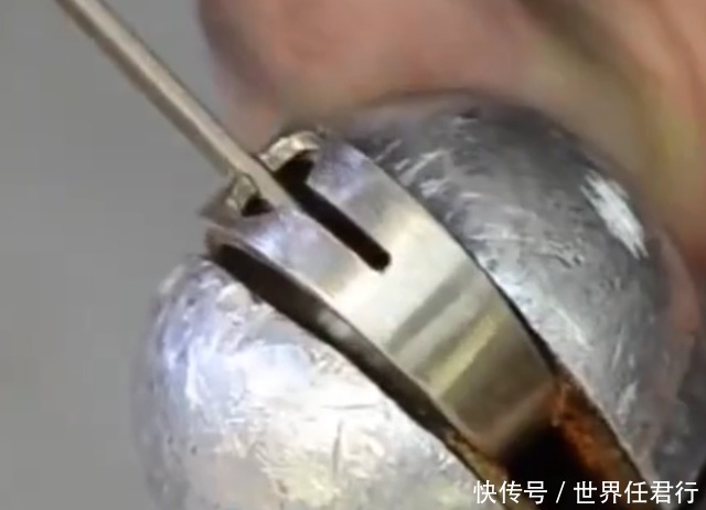 六爪|原来钻戒上的钻石是这样镶上去的,太漂亮了!