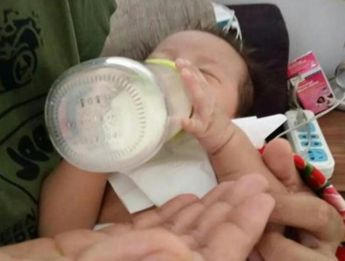 芳芳|有一种'偷懒'叫开水烫奶瓶,家长以为很干净,却“坑”了孩子