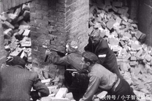 德军|华沙起义为什么不通知已兵临城下的苏联?比起德国波兰更恨苏联
