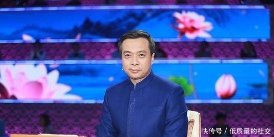 康震:武亦姝不怎么笑,深沉地看着你,过一会徐徐地吐出一句诗来