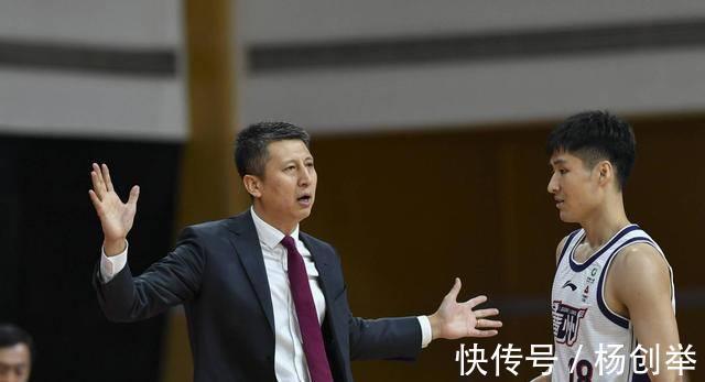 自由球员|民间联赛狂轰100分的野球大神,试训北控!马布里要给他合同了?