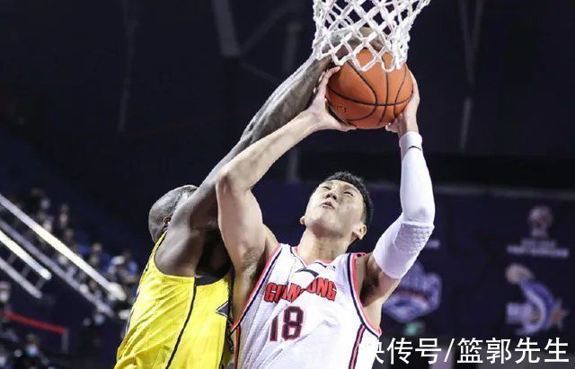 中国男篮|姜伟泽24分，胡明轩27分，年轻球员这样打，中国男篮才有未来