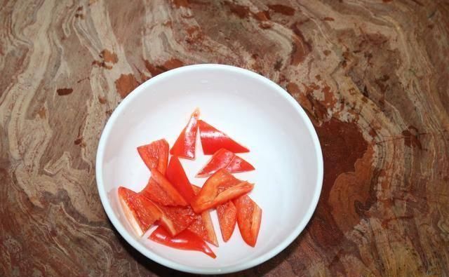  做出|大厨教你“红烧腐竹”，比肉还好吃，让你在家也能做出饭店的味道