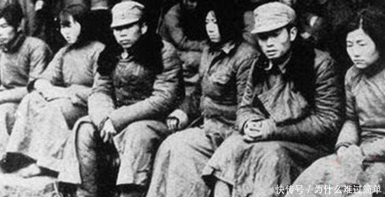 图五|二战老照片图一是被俘虏的女兵,图二在大合唱,图五女兵最美!