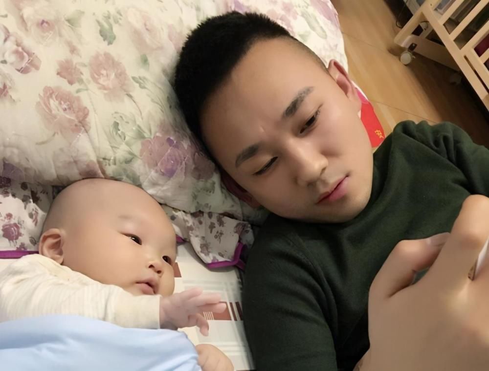 主持人问|30多岁的宝妈吐槽：小儿子5岁，大儿子38岁！巨婴的老婆自讨苦吃