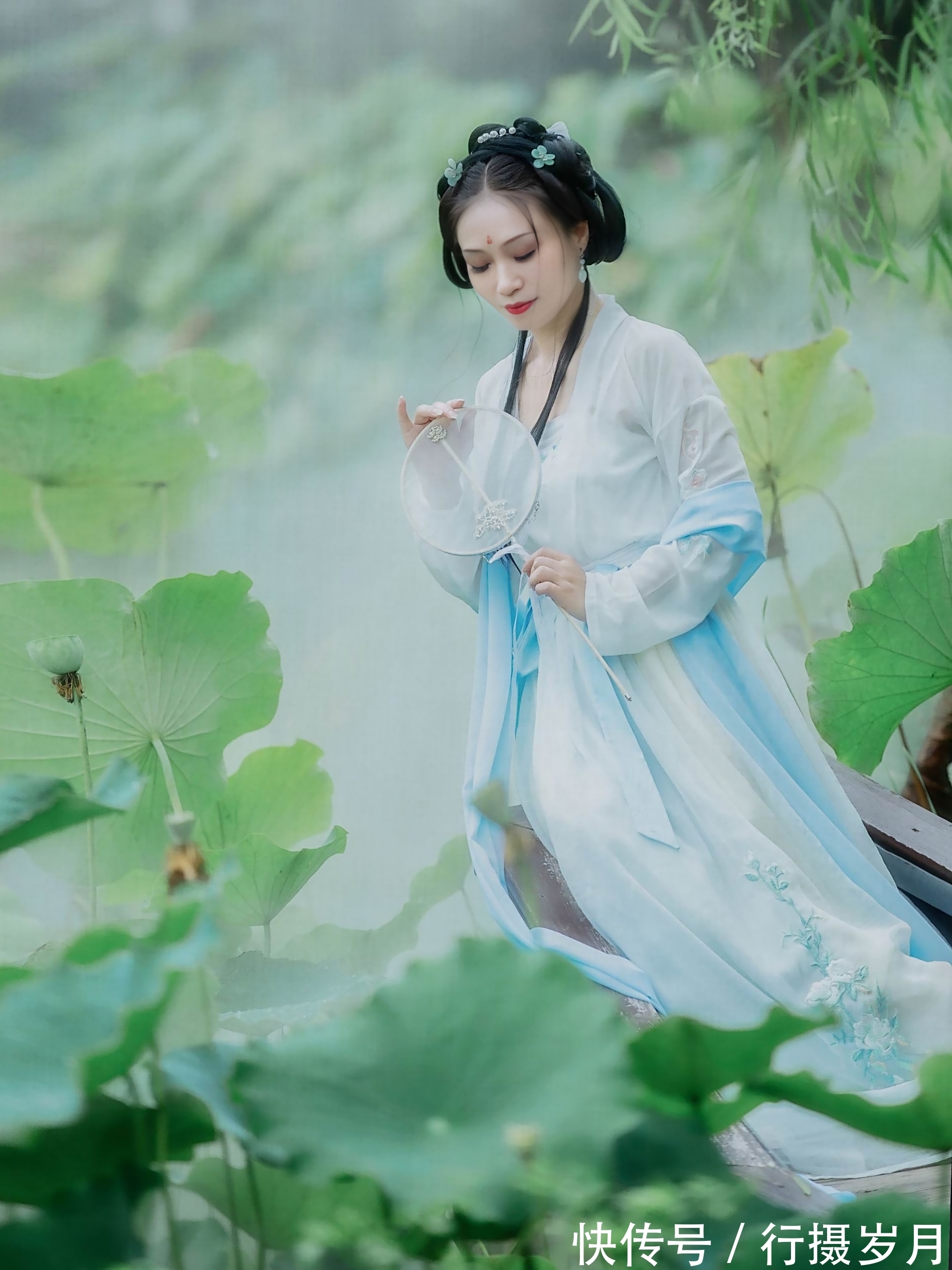 忧伤&将所有的欢喜与忧伤,都写进无序的诗行