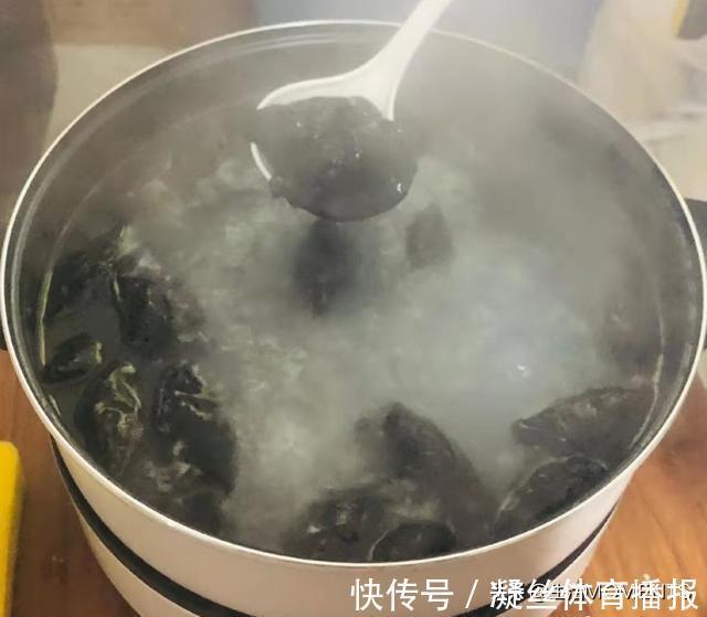 王孟英|靠海边的人真有口福,这种黑暗美食常吃对身体大有好处尤其是女性