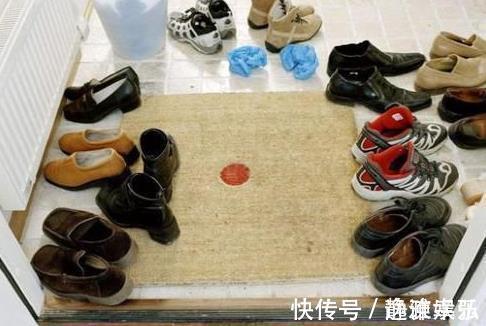 鞋柜|去闺蜜家蹭饭,发现鞋子还能这样放,美观实用不费事,回家照着学