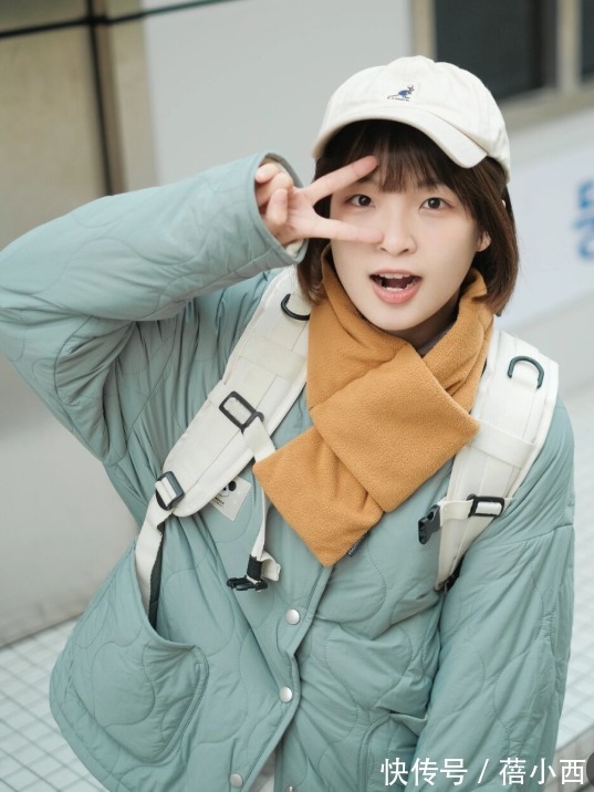 羽绒服|身高不足158cm怎么穿羽绒服?看下面这4套look,显高显瘦又时髦