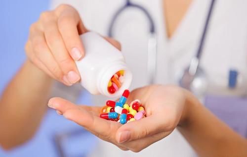 高血压|最适合老年人服用的降压药是坎地沙坦,医生告诉你为什么