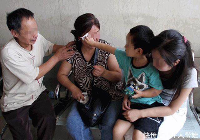 子女们|让老人帮忙带孩子,父母要注意这四件事,否则很容易闹矛盾