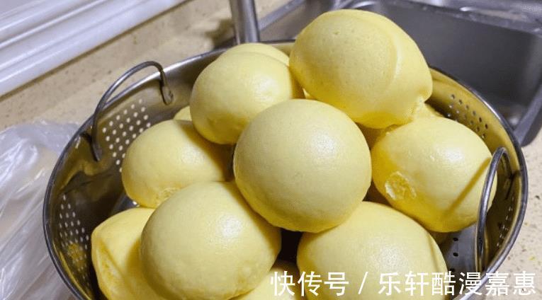白面|夏天多吃粗粮，这样做玉米面馒头，暄软不硬，比白馒头好吃、刮油
