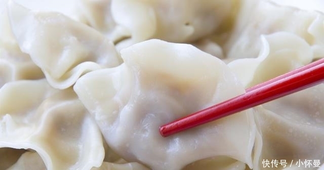 包萝卜饺子时,别放“此2物”,很多人会放,萝卜味道很怪还发苦