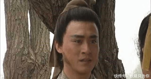 他是梁山美男子,妹妹被宋江当礼物送走,他却协助宋江成为头领!