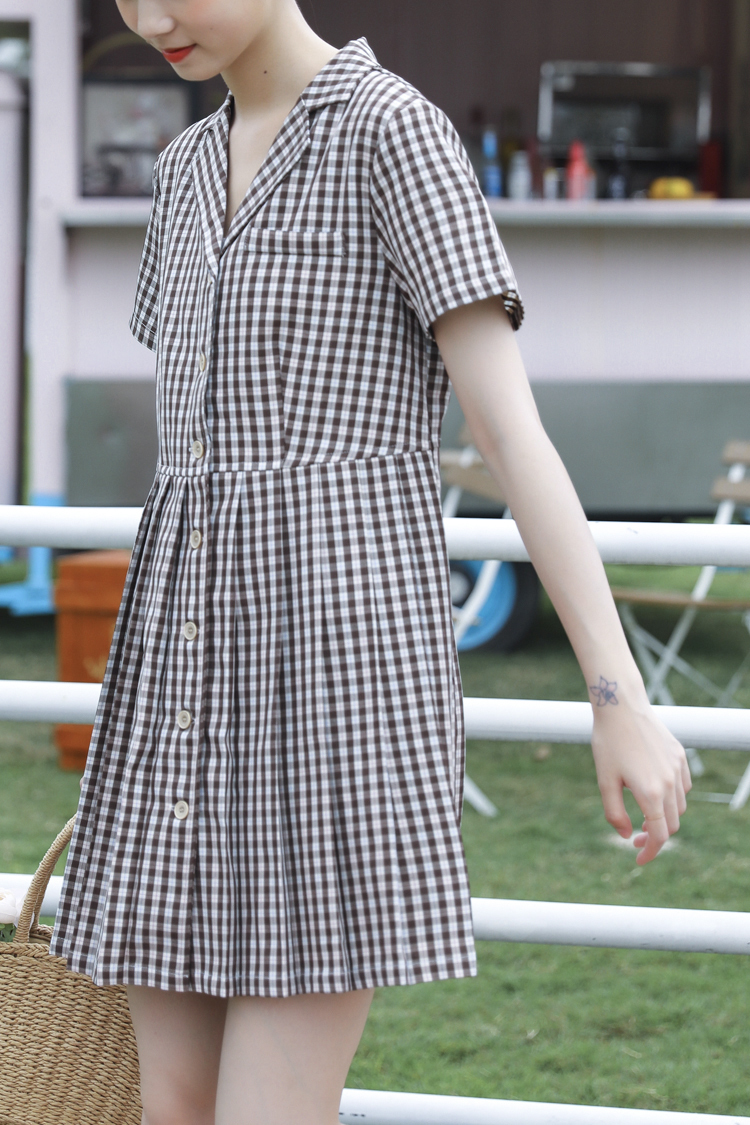 马伊琍穿格子裙也太有味道了吧!减龄又文艺,馋得只想赶紧买一件