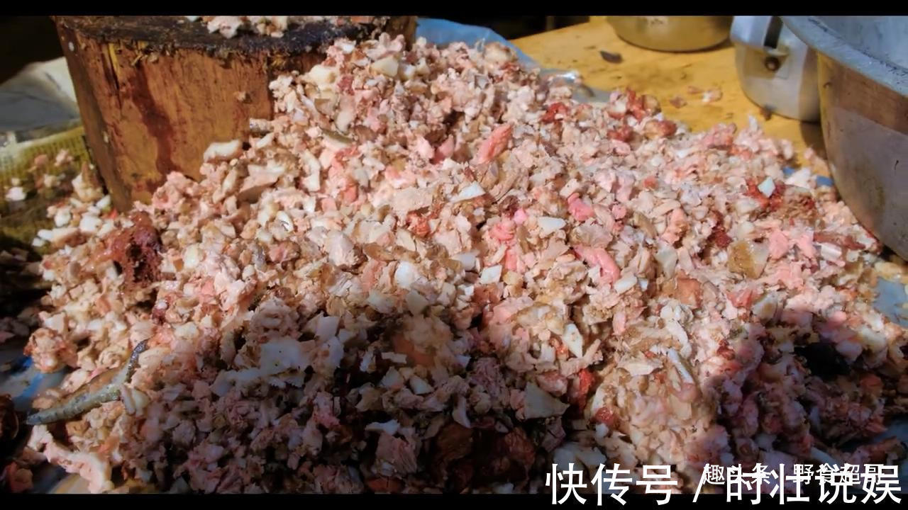 咖喱粉|尼泊尔兄弟家女儿长大了,引无数帅哥到家中玩,一起包猪肉饺子