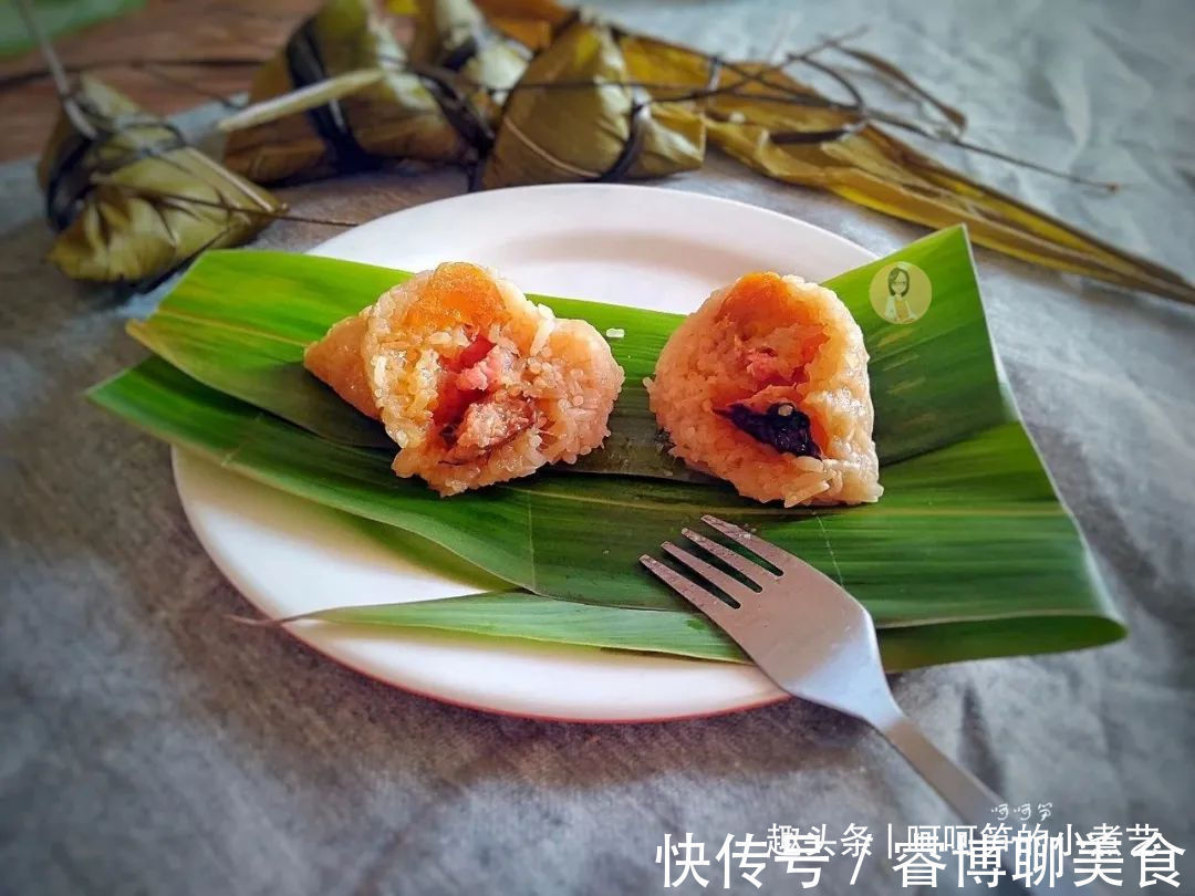 香菇|端午节将至,教你做鲜香味美的咸蛋黄肉粽,软糯诱人,吃了还想吃