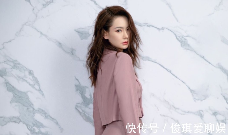 衣服|穿搭的协调性，找到适合自己的风格，不可盲目追逐时尚