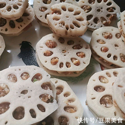 忙里偷个懒，轻松来一碗炸藕盒