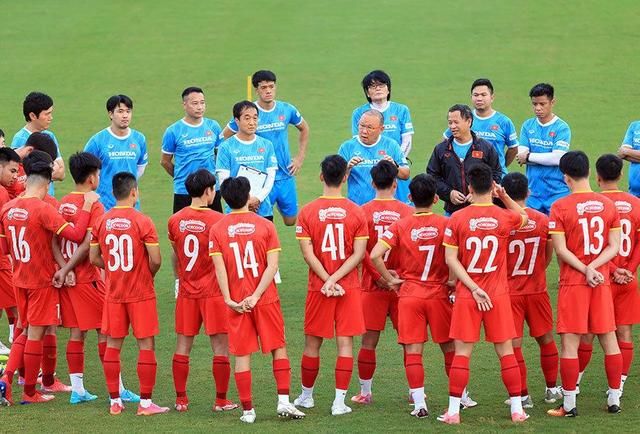 国足同组对手越南队开启东南亚足球锦标赛卫冕之旅|12强赛 | 朴恒绪