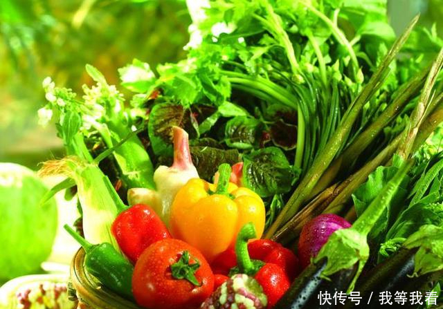 有糖尿病的人,早餐牢记“3吃3不吃”,或能助你轻松控制好血糖