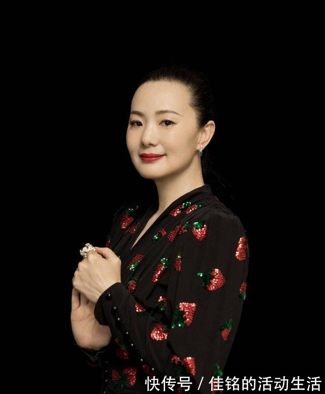 唇部 女人过了50岁,化妆品、护肤品不用买太多,日常有这几样就够了!