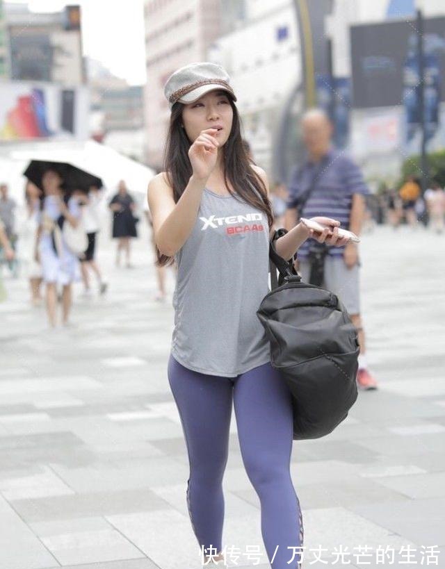 紫色|灰色长款背心搭配紫色瑜伽裤,简约时尚,可爱迷人