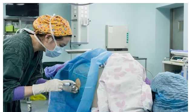 涨奶期|有哪些你觉得在怀孕时应该知道,却没人告诉你的事?