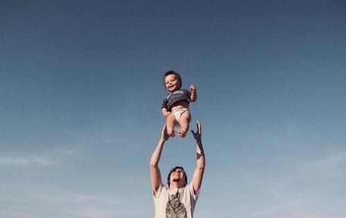 牛奶|天天喝牛奶就能长高吗?家长别被误导了,有些真相很“残酷”