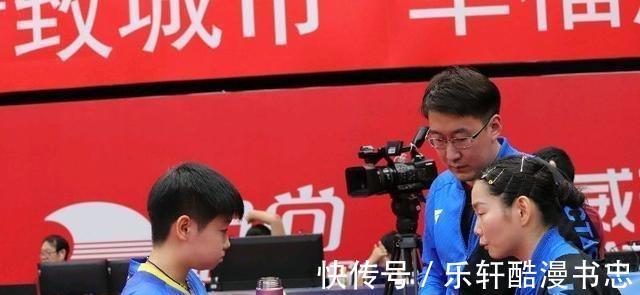 比赛|孙颖莎横扫王晓彤,状态起伏比较大,正手的进攻威力重现