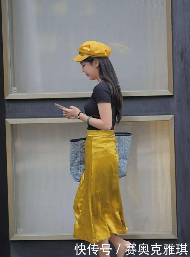 美女|魅力美女,金黄色半身裙,穿着高贵典雅美丽