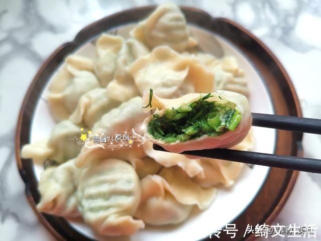 韭菜|夏天吃饺子还得这馅儿，比芹菜好吃比韭菜香，出锅连吃30个真过瘾