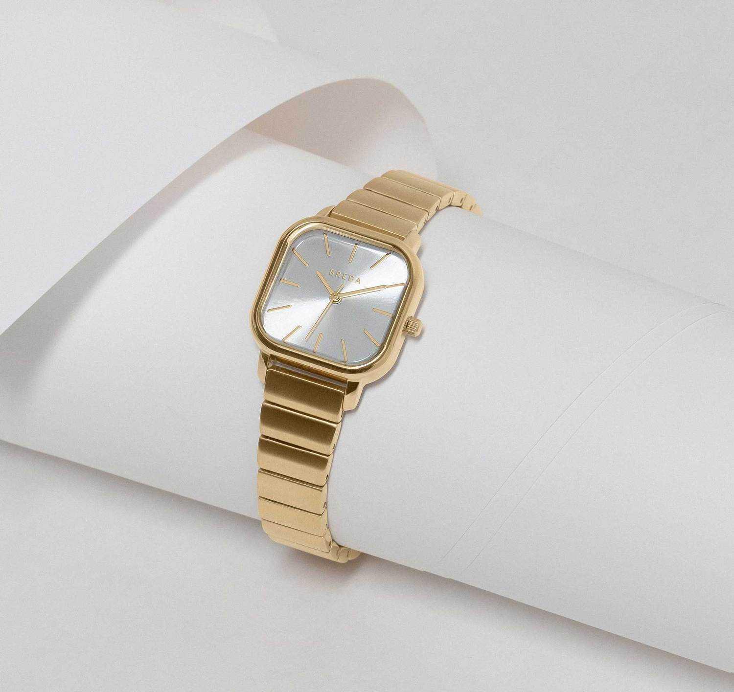 小姐姐|看完这3款“小众”方形手表,你可能就不会再买圆形表了