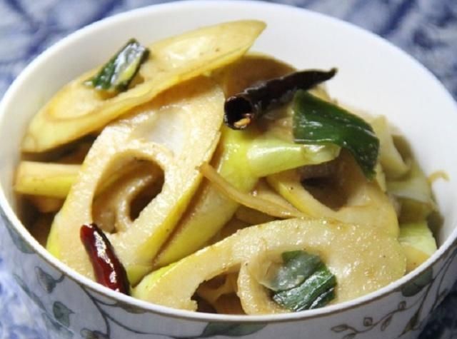 口感|炒春笋时，这“1种料”千万不能少，不然笋不香口感差，不懂就看