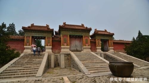 陵寝|内葬孝钦显皇后叶赫那拉氏，即慈禧皇太后的陵寝，普陀峪定东陵