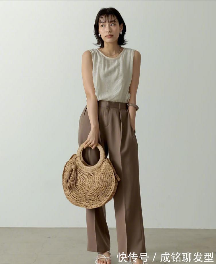 梨型|“梨型身材”这样穿就对了,扬长避短又能凸显身材,时尚又显年轻