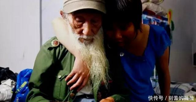 光荣|91岁老人当裸模,子女撂下狠话死后不会帮你收尸,老人我很光荣