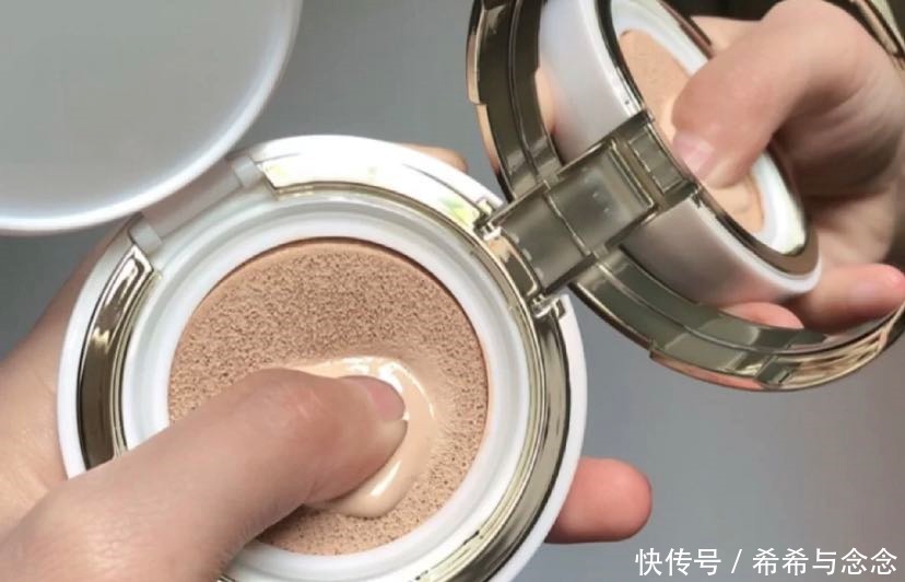 粉底|气垫VS粉底液丨哪个才是孕妇圈公认的新宠?盘点2021年度必囤底妆