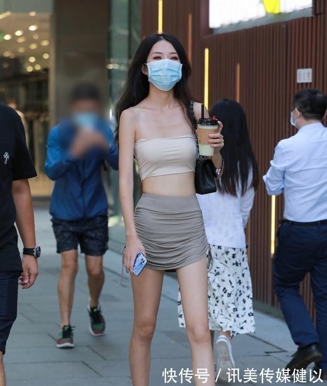 高跟鞋|连衣裙的多种风格搭配，简单搭配就能让造型美感进阶，身材火辣