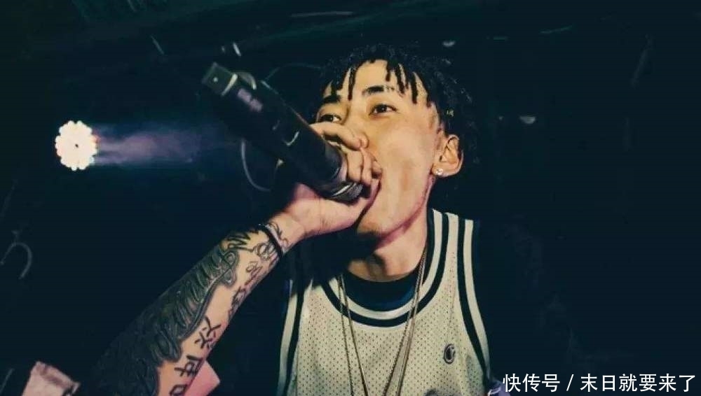 中国新说唱 《中国新说唱》又有骚操作!暴扣哥当导师?这已不是说唱节目了