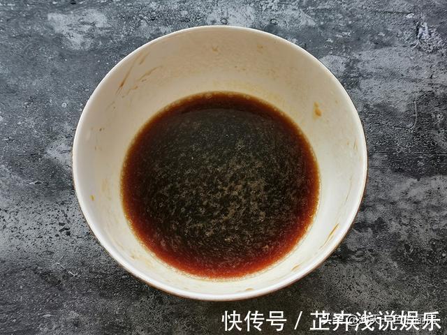 汤汁|家常葱烧海参，不用高汤，做法简单又省时间，上桌汤汁都不剩